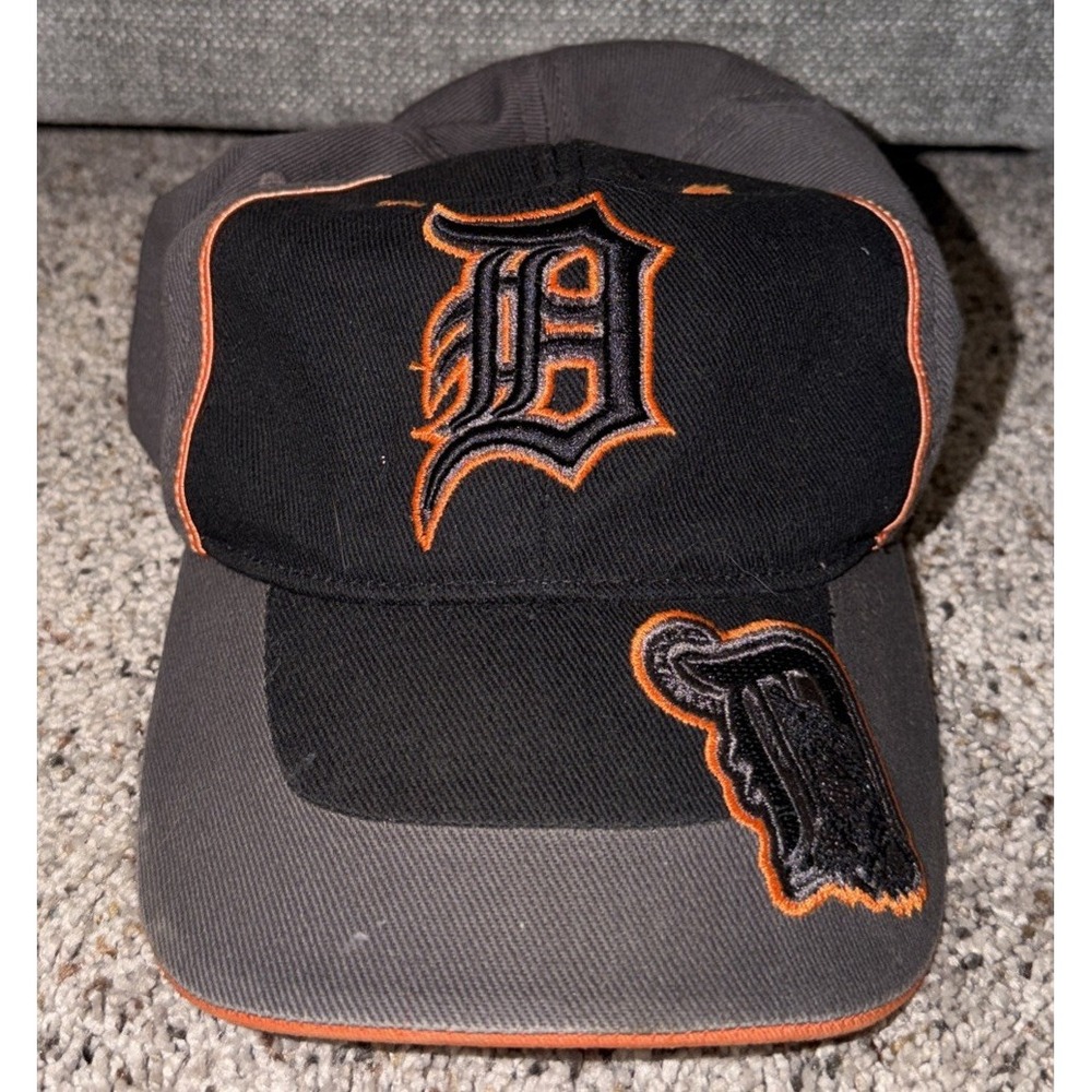 Detroit Tigers Fan Favorite adjustable 1 size fits all black/orange baseball hat